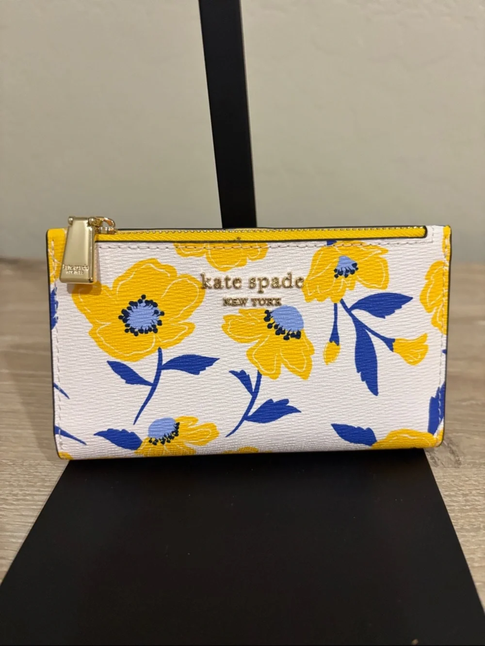 kate spade Yellow & Blue Floral Zip Wallet - Picture 1 of 6